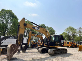 Used CAT 320D2 Excavator